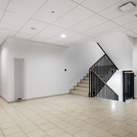 Nova Krolikarnia - Mokotow, Sun & Snow * Warsaw