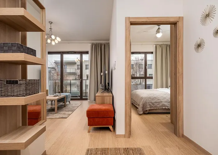 Nova Krolikarnia - Mokotow, Sun & Snow *